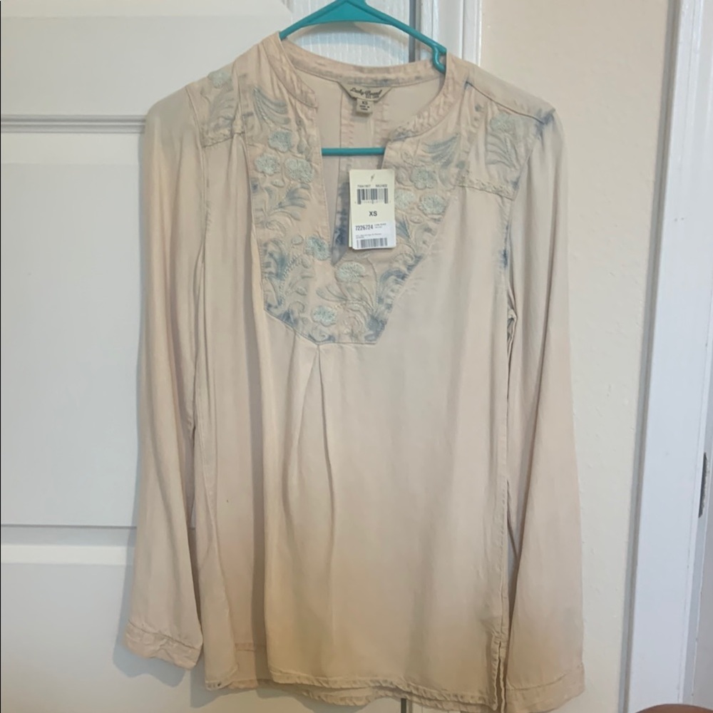 NWT Lucky Brand Top Women's Cream Embroidered Top. XS